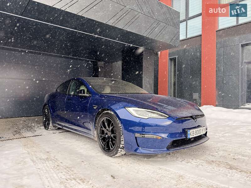 Лифтбек Tesla Model S 2022 в Виннице