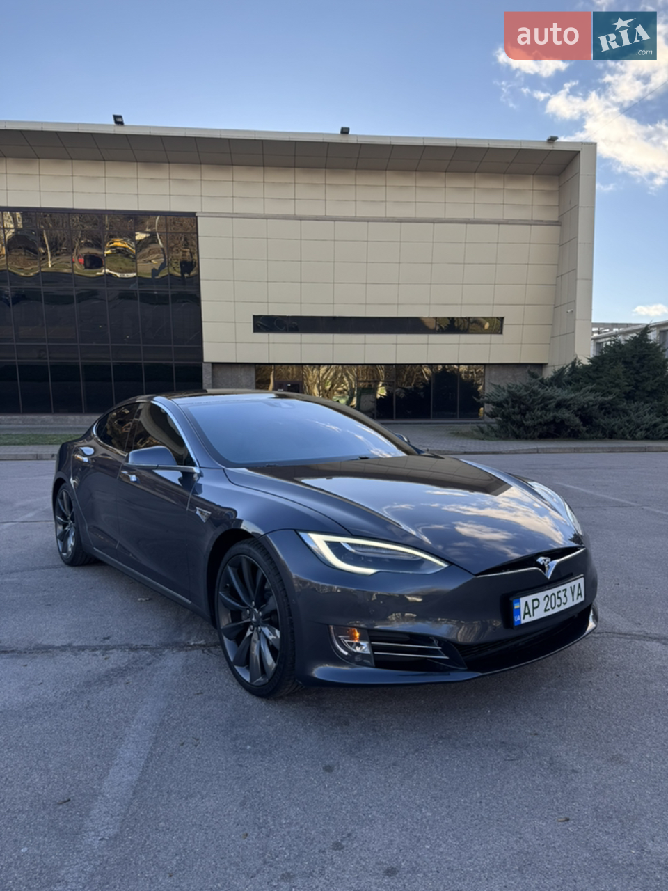 2015 Tesla Model S - мініатюра 15