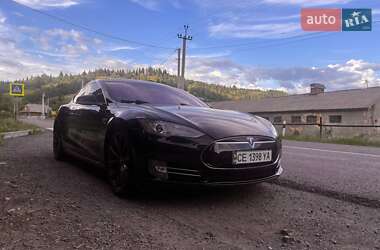 Лифтбек Tesla Model S 2013 в Черновцах