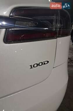 Лифтбек Tesla Model S 2019 в Одессе