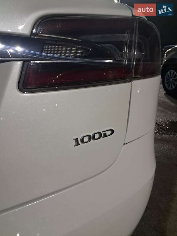 Лифтбек Tesla Model S 2019 в Одессе
