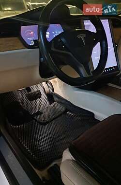 Лифтбек Tesla Model S 2019 в Одессе