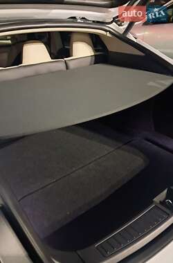 Лифтбек Tesla Model S 2019 в Одессе