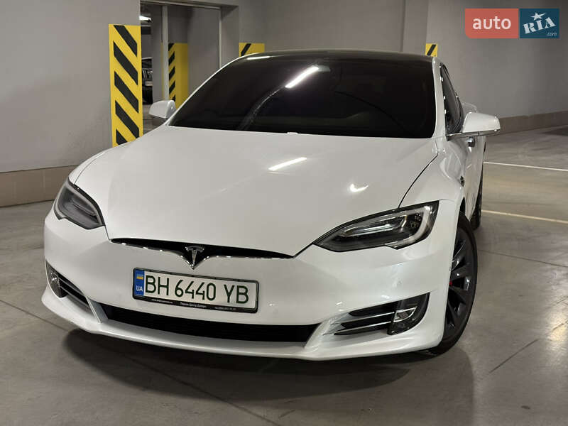 Ліфтбек Tesla Model S 2020 в Одесі фото 10 Ліфтбек Tesla Model S 2020 в Одесі