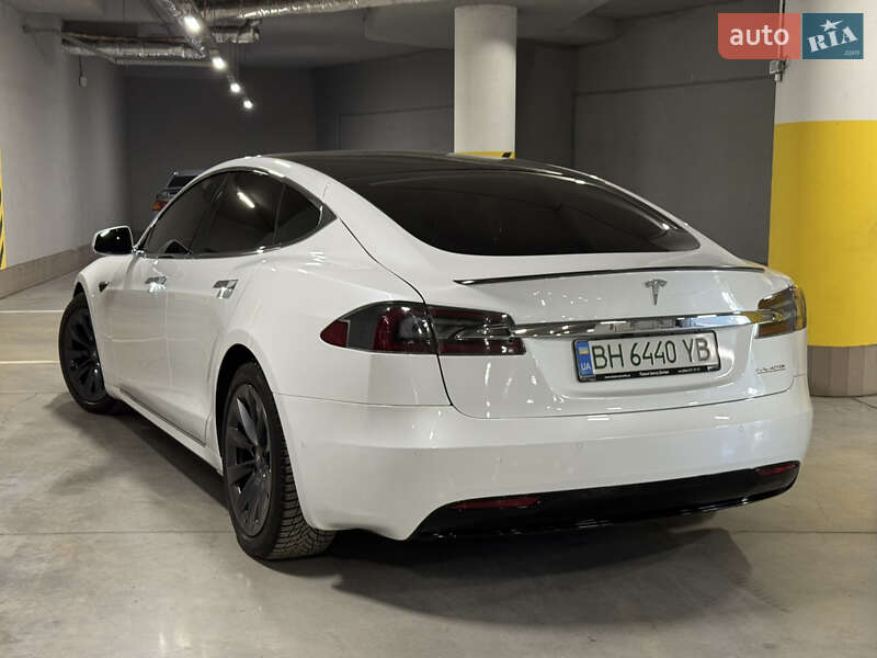 Ліфтбек Tesla Model S 2020 в Одесі фото 16 Ліфтбек Tesla Model S 2020 в Одесі