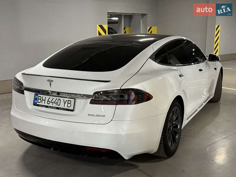 Ліфтбек Tesla Model S 2020 в Одесі фото 18 Ліфтбек Tesla Model S 2020 в Одесі