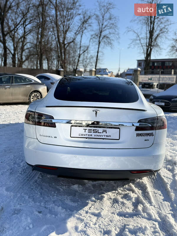 Ліфтбек Tesla Model S 2014 в Вінниці