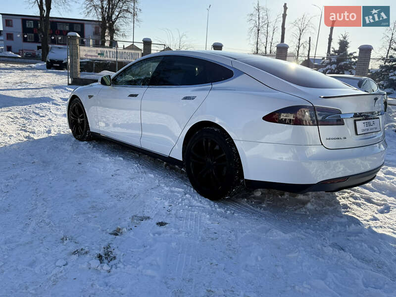 Ліфтбек Tesla Model S 2014 в Вінниці