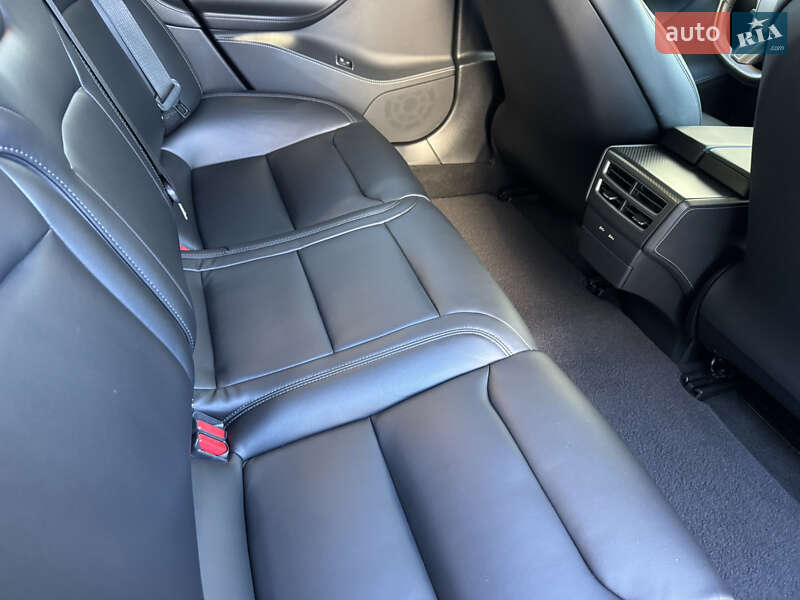 Ліфтбек Tesla Model S 2020 в Одесі фото 48 Ліфтбек Tesla Model S 2020 в Одесі