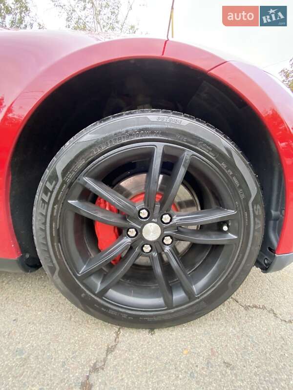 Лифтбек Tesla Model S 2013 в Одессе