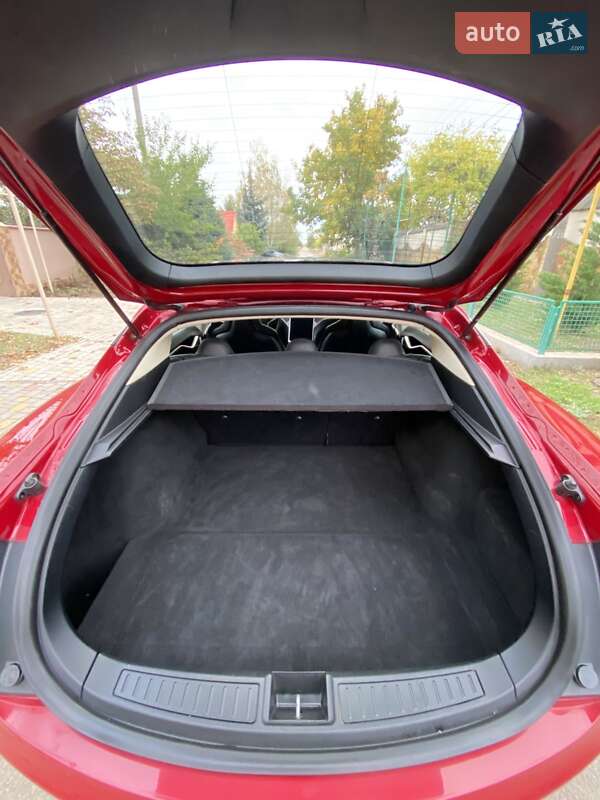 Лифтбек Tesla Model S 2013 в Одессе
