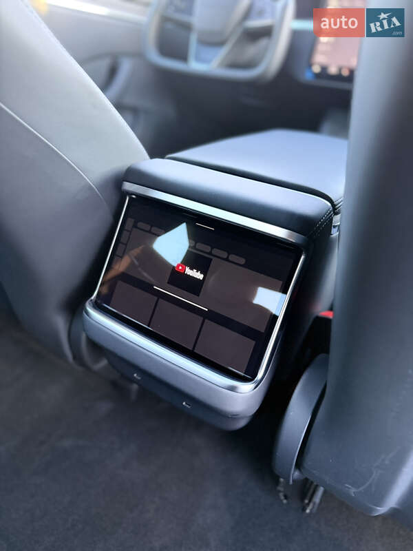 Лифтбек Tesla Model S 2024 в Виннице фото 29 Лифтбек Tesla Model S 2024 в Виннице