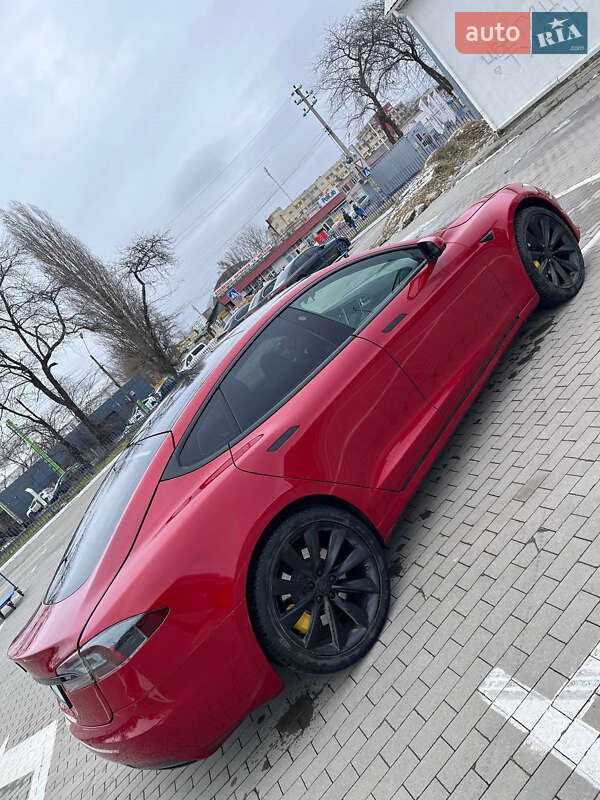 Ліфтбек Tesla Model S 2018 в Одесі фото 30 Ліфтбек Tesla Model S 2018 в Одесі