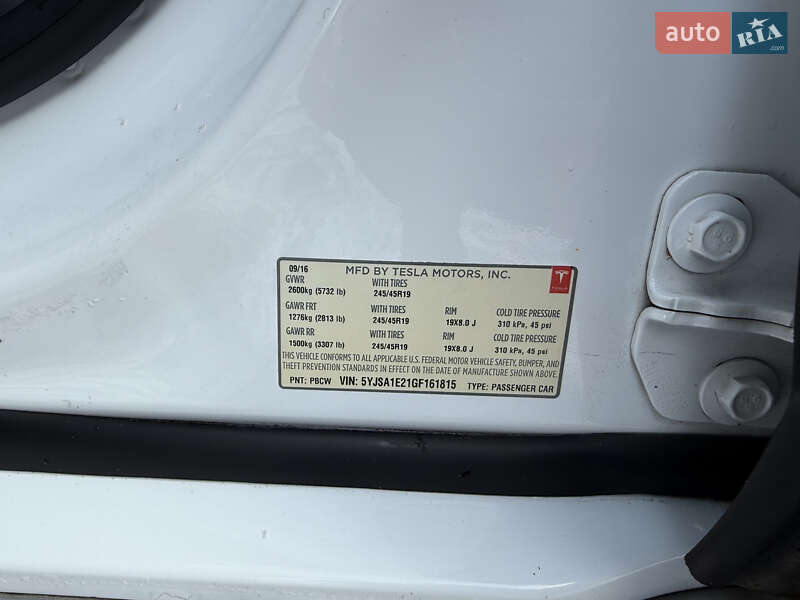 Лифтбек Tesla Model S 2016 в Днепре фото 42 Лифтбек Tesla Model S 2016 в Днепре