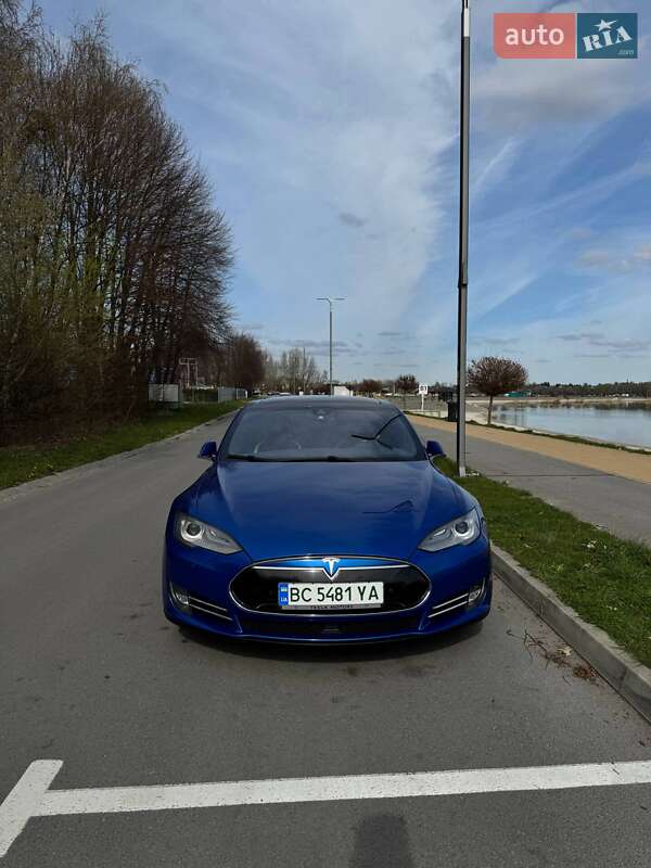 Лифтбек Tesla Model S 2015 в Буске фото 7 Лифтбек Tesla Model S 2015 в Буске
