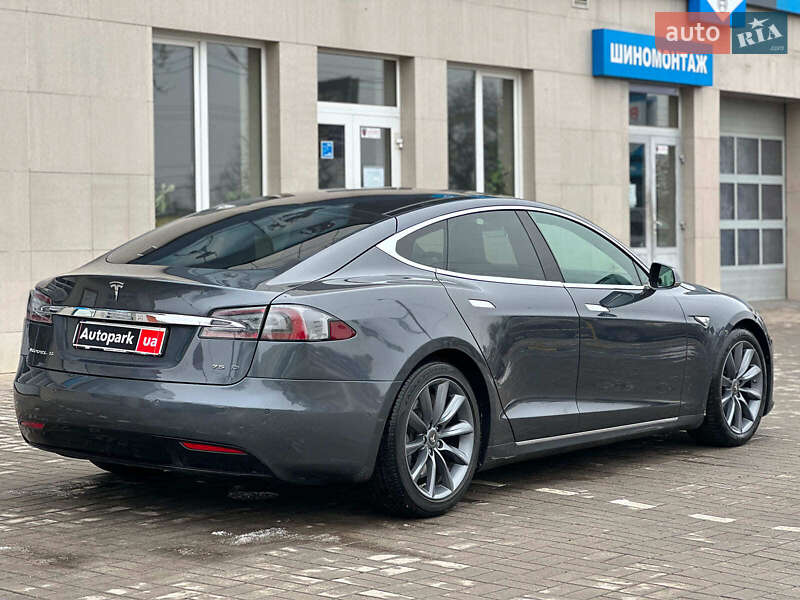Лифтбек Tesla Model S 2016 в Одессе