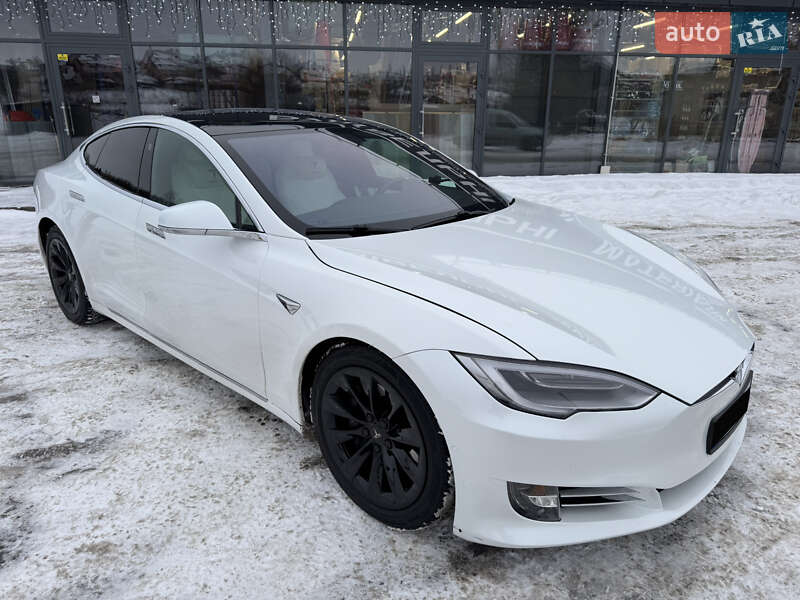 Ліфтбек Tesla Model S 2020 в Хмельницькому