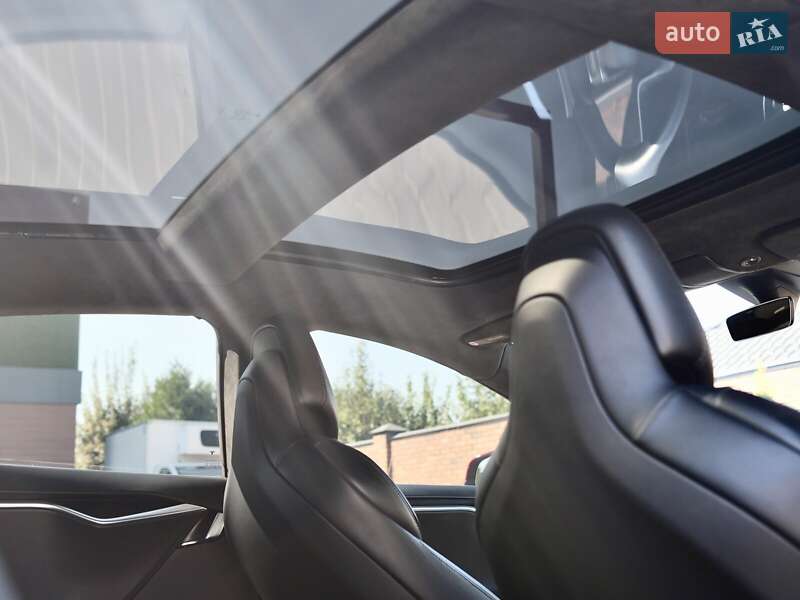 Ліфтбек Tesla Model S 2017 в Східниці фото 13 Ліфтбек Tesla Model S 2017 в Східниці