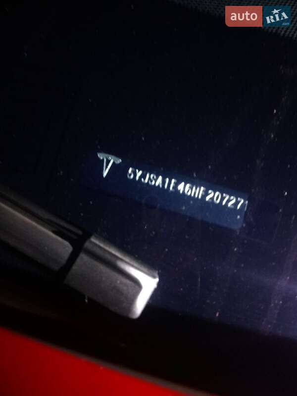 Ліфтбек Tesla Model S 2017 в Східниці фото 20 Ліфтбек Tesla Model S 2017 в Східниці