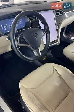 Лифтбек Tesla Model S 2016 в Киеве