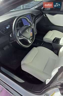 Лифтбек Tesla Model S 2019 в Львове