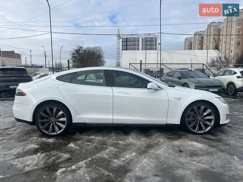 Ліфтбек Tesla Model S 2013 в Луцьку