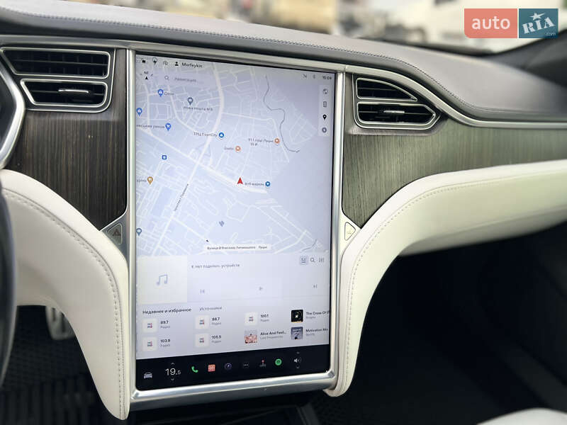 Ліфтбек Tesla Model S 2013 в Луцьку