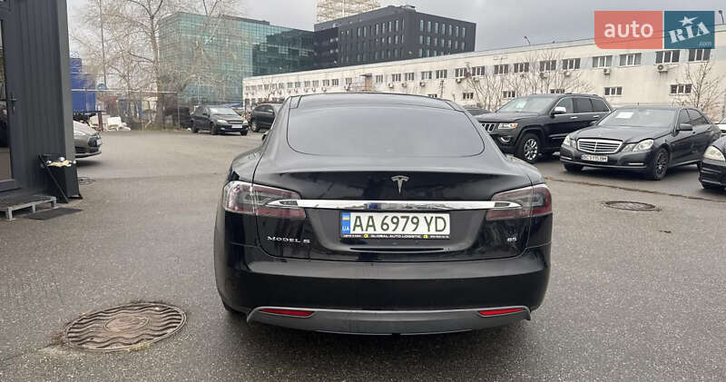 Лифтбек Tesla Model S 2013 в Ирпене