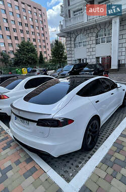 Лифтбек Tesla Model S 2021 в Киеве