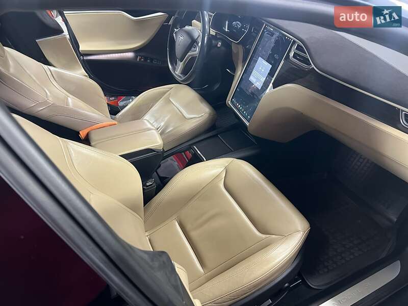 Ліфтбек Tesla Model S 2015 в Софіївській Борщагівці фото 13 Ліфтбек Tesla Model S 2015 в Софіївській Борщагівці