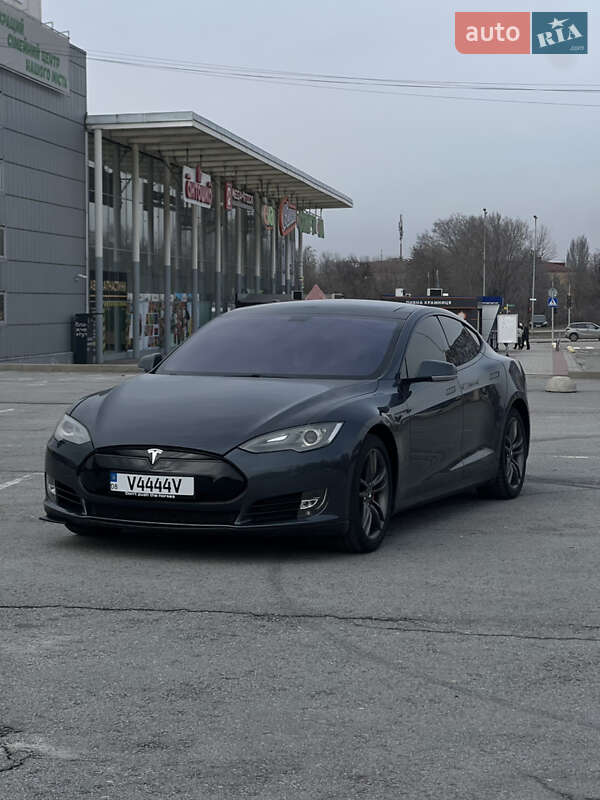 2014 Tesla Model-S, VIN 5YJSA1H12EFP56141:plate — фото 1 (autoria)