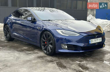 Лифтбек Tesla Model S 2016 в Славуте