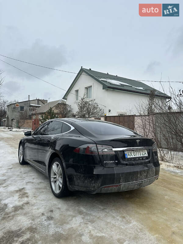 Лифтбек Tesla Model S 2014 в Харькове