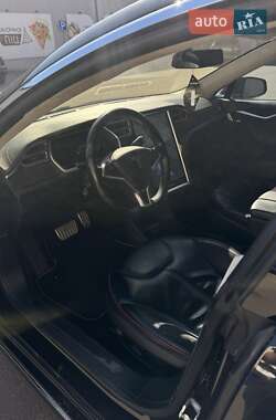 Лифтбек Tesla Model S 2014 в Ромнах