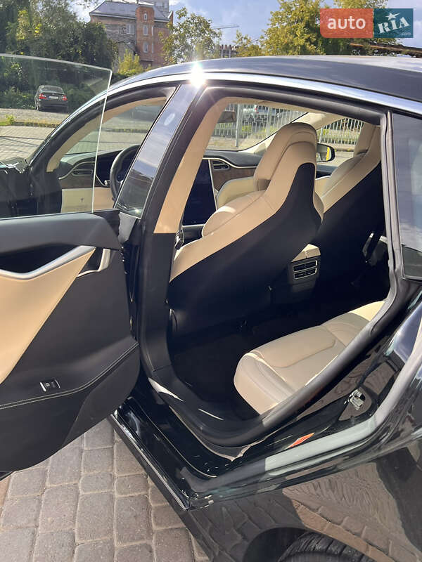 Ліфтбек Tesla Model S 2017 в Івано-Франківську фото 9 Ліфтбек Tesla Model S 2017 в Івано-Франківську