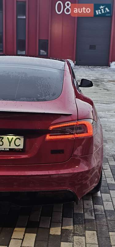 Ліфтбек Tesla Model S 2021 в Львові