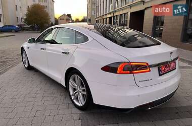 Ліфтбек Tesla Model S 2014 в Сокалі