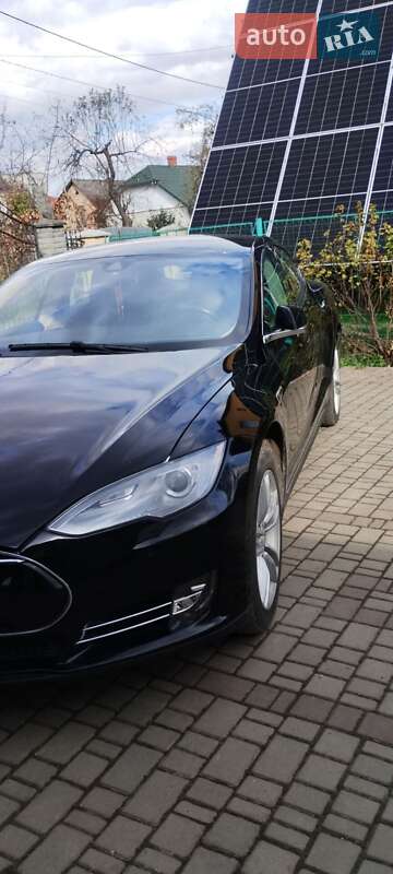 Ліфтбек Tesla Model S 2014 в Львові фото 5 Ліфтбек Tesla Model S 2014 в Львові