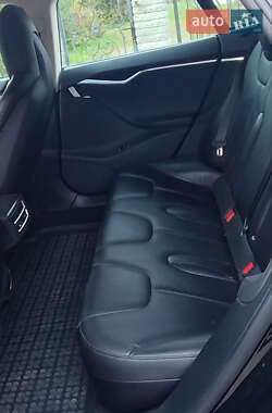 Лифтбек Tesla Model S 2014 в Дрогобыче