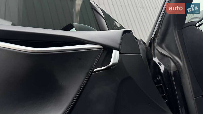 Лифтбек Tesla Model S 2017 в Трускавце фото 76 Лифтбек Tesla Model S 2017 в Трускавце