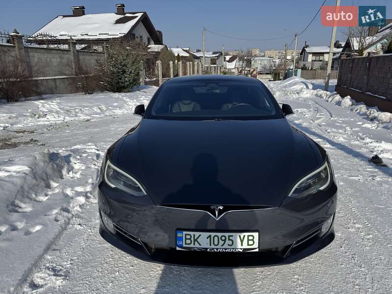 Лифтбек Tesla Model S 2018 в Ровно фото 4 Лифтбек Tesla Model S 2018 в Ровно