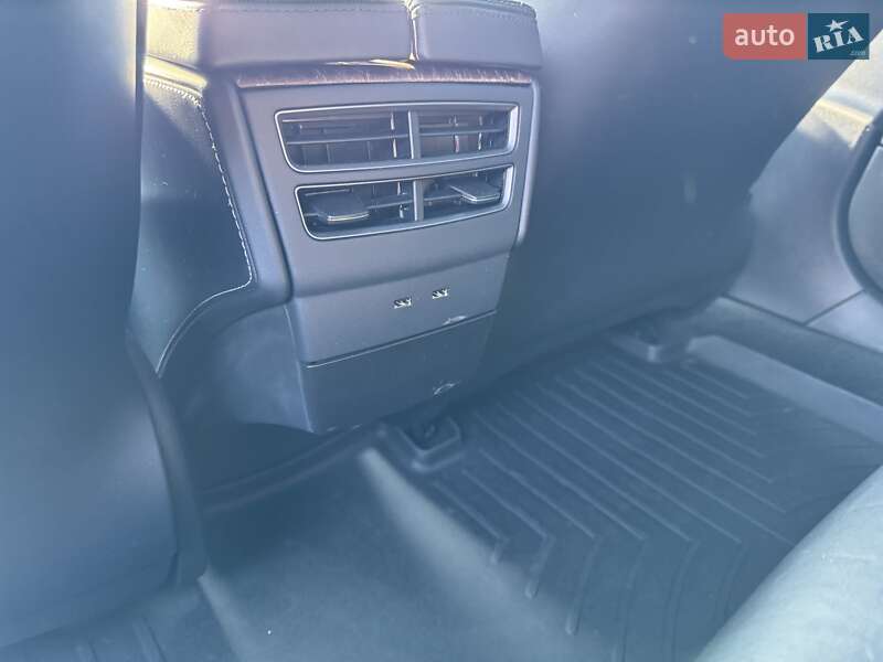 Лифтбек Tesla Model S 2018 в Ровно фото 17 Лифтбек Tesla Model S 2018 в Ровно