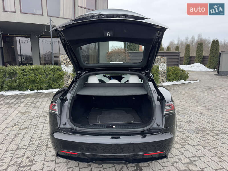 Ліфтбек Tesla Model S 2023 в Стрию фото 37 Ліфтбек Tesla Model S 2023 в Стрию
