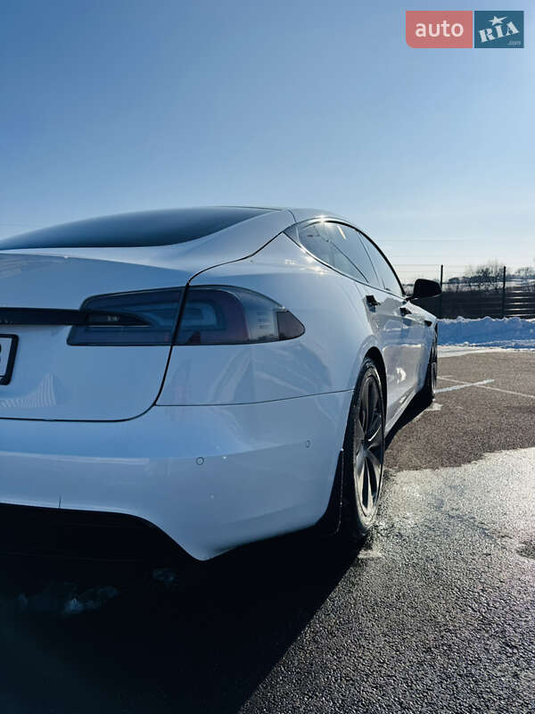 Лифтбек Tesla Model S 2021 в Ровно