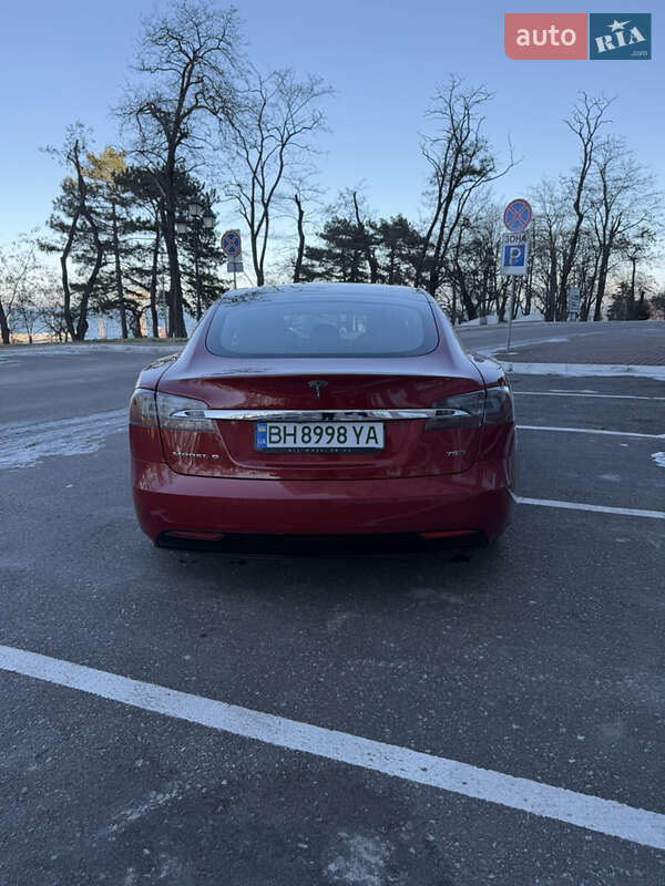 Ліфтбек Tesla Model S 2018 в Одесі
