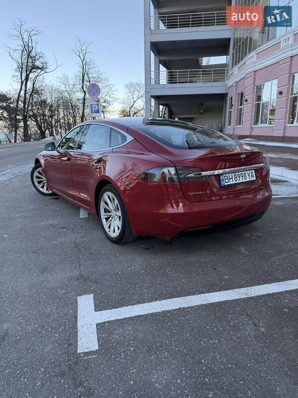 Ліфтбек Tesla Model S 2018 в Одесі