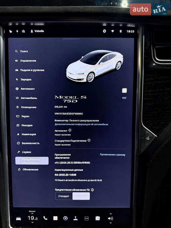 Ліфтбек Tesla Model S 2016 в Львові