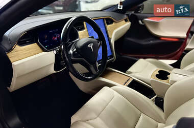 Лифтбек Tesla Model S 2019 в Николаеве