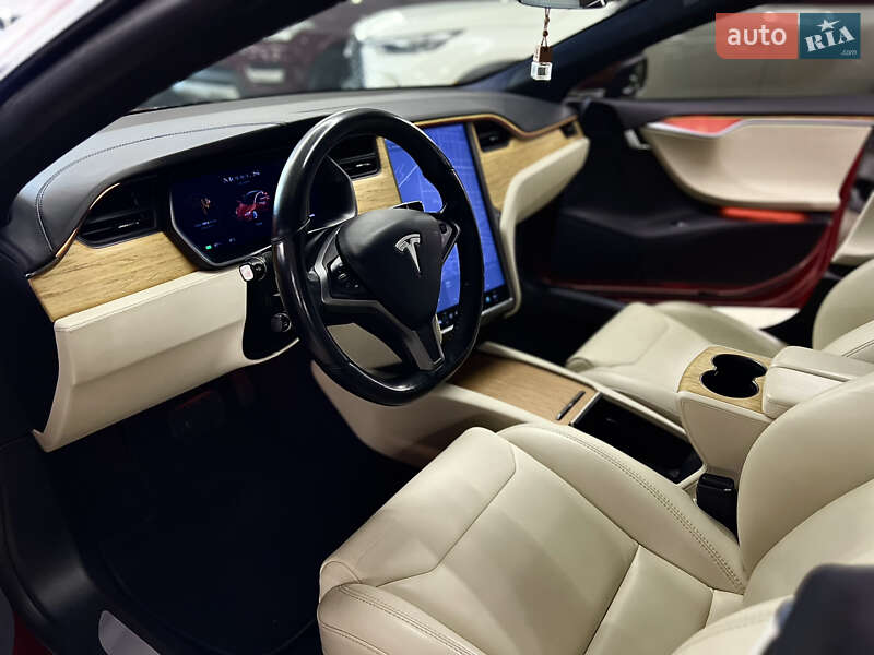 Лифтбек Tesla Model S 2019 в Николаеве фото 14 Лифтбек Tesla Model S 2019 в Николаеве