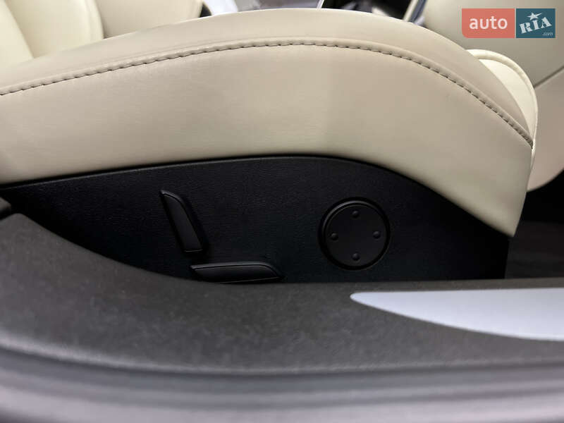 Лифтбек Tesla Model S 2019 в Николаеве фото 24 Лифтбек Tesla Model S 2019 в Николаеве